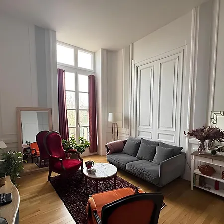 Apartamento Spacieux & Elegant, 6 Pers, Champs-elysees París